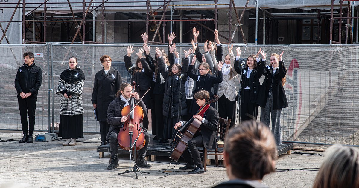 Verses városköszöntés Csíkszeredában